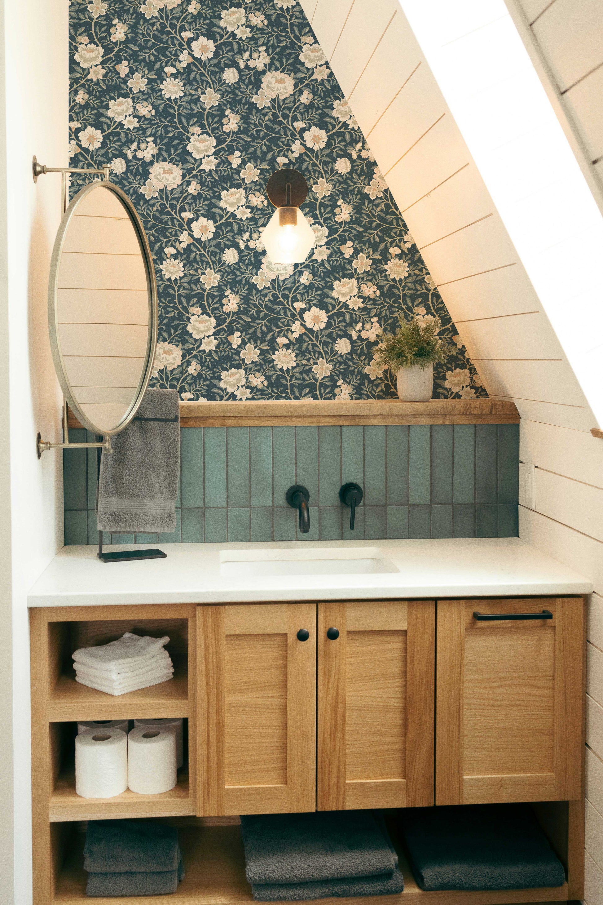 Annabelle Wallpaper in Dusty Slate