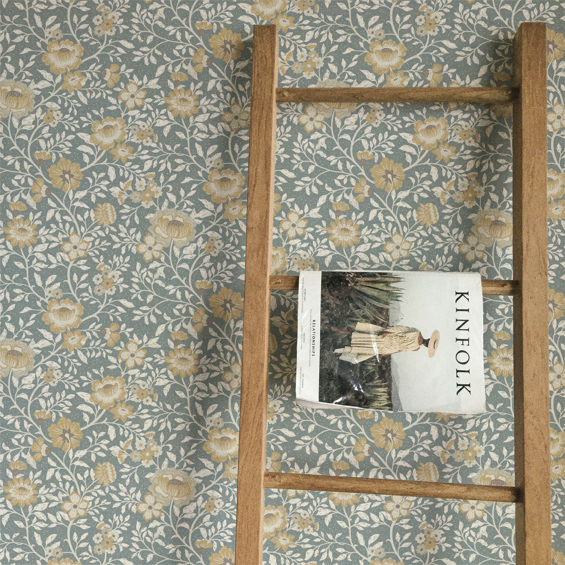 Annabelle Wallpaper in Laurel Mist