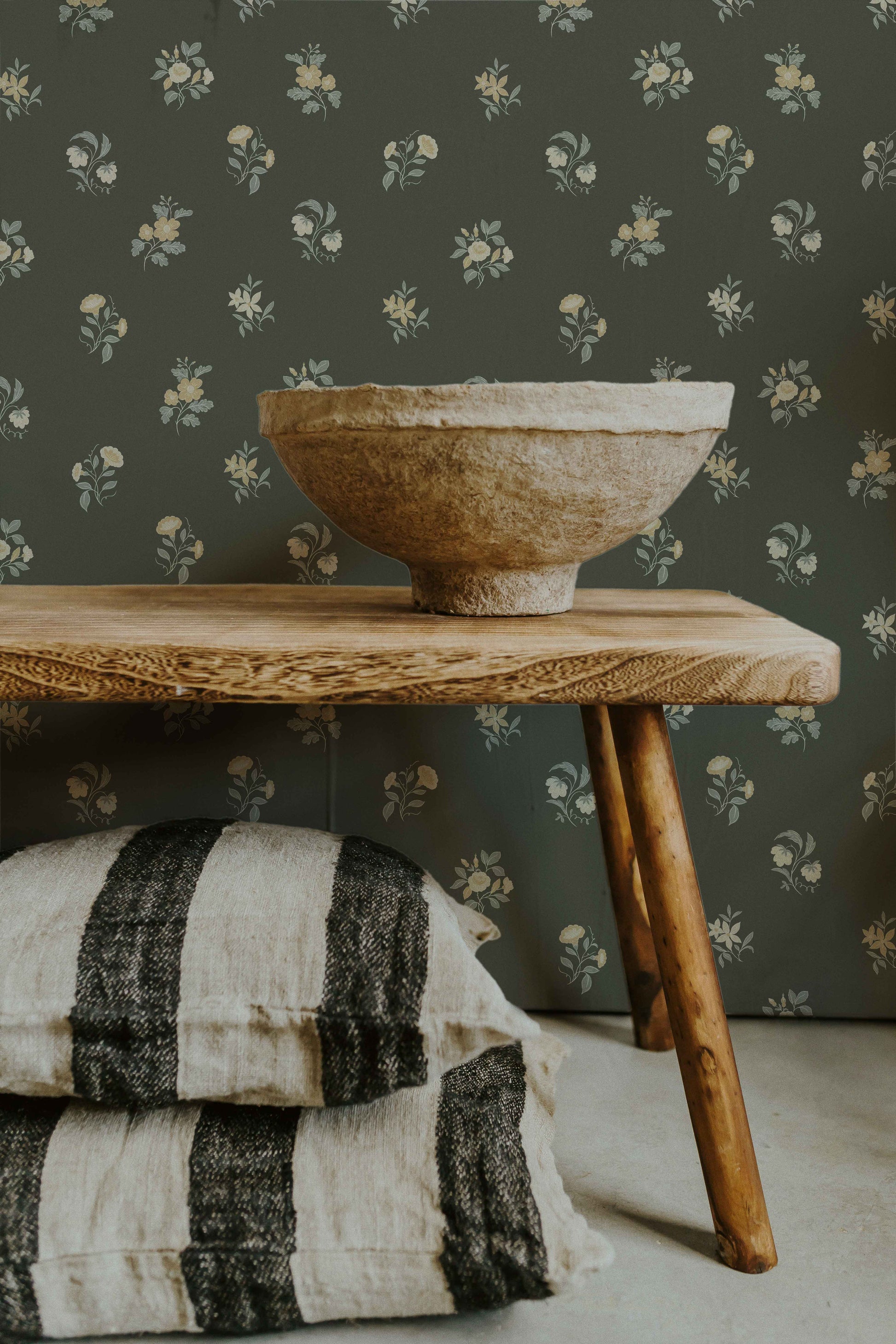 Ashthorn Wallpaper Vintage Vogue