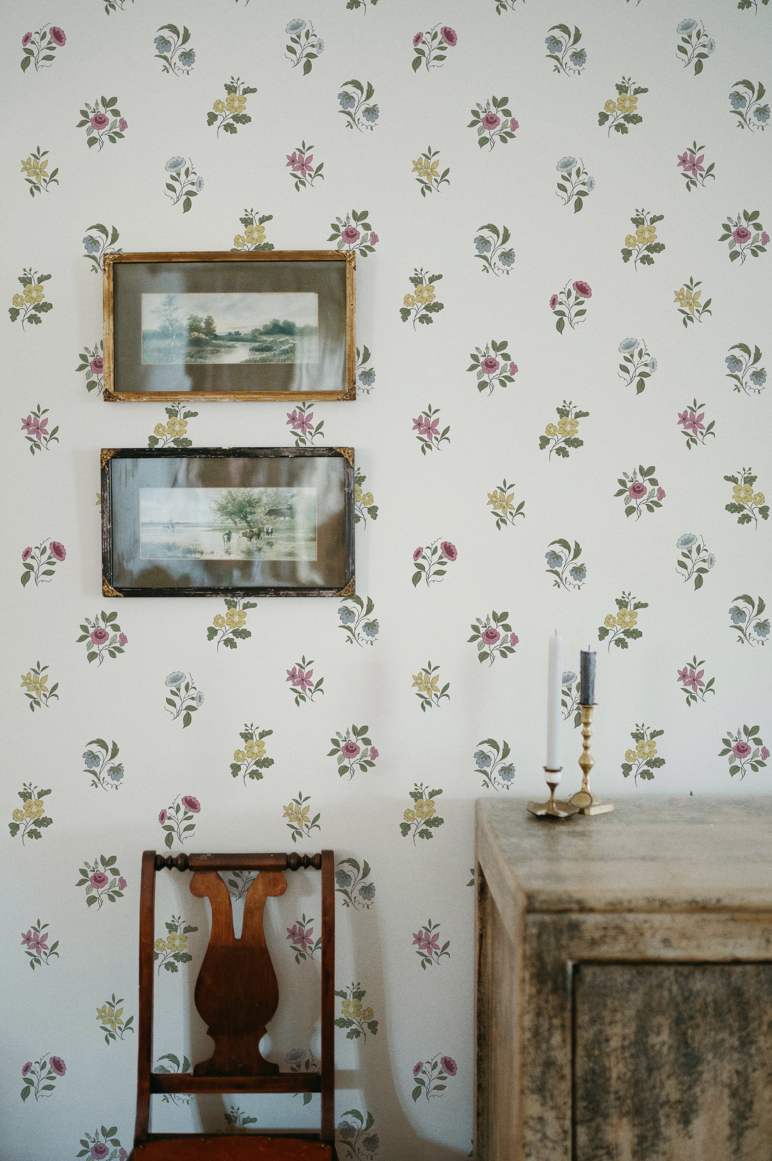 Ashthorn Wallpaper Painted Ivory