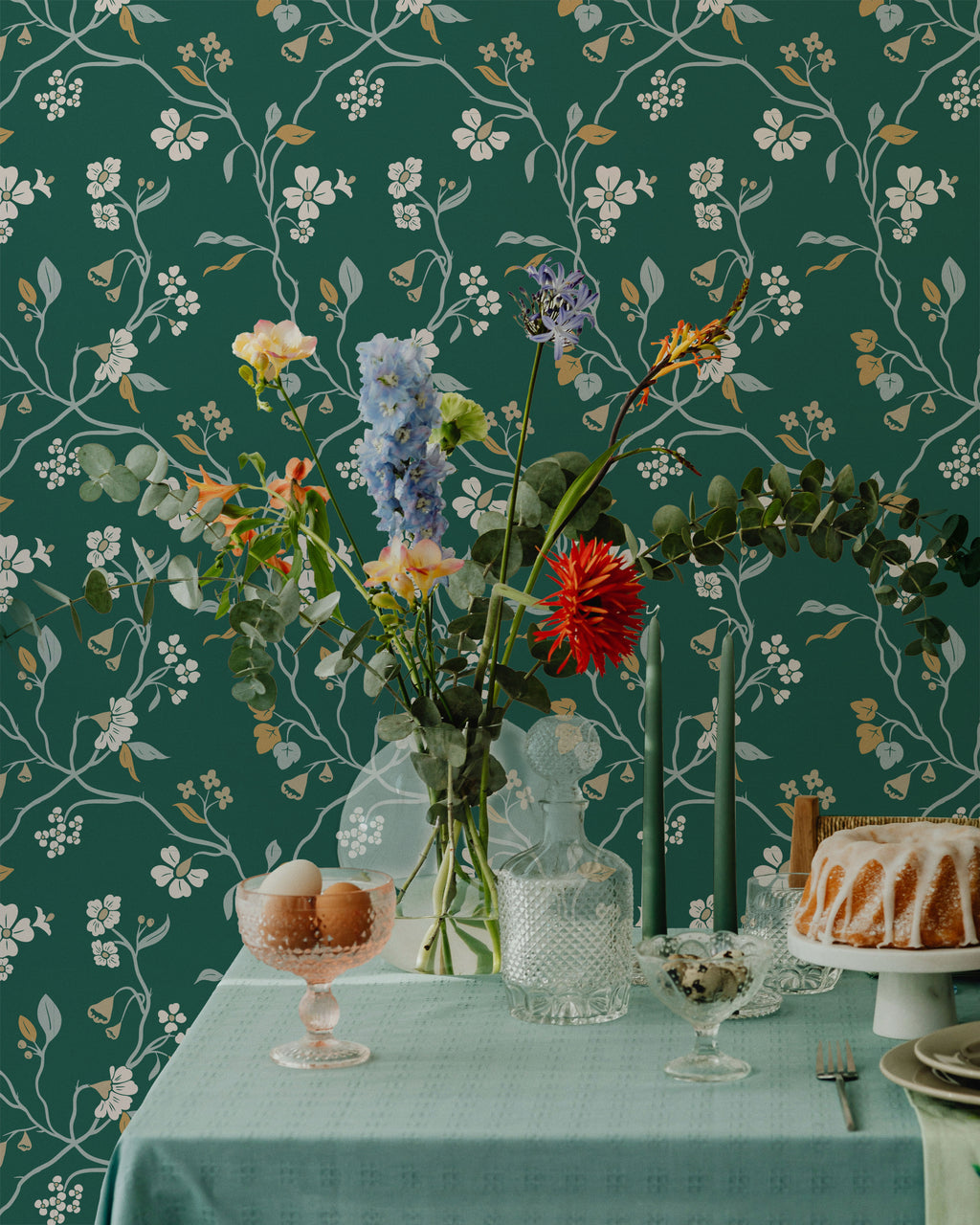 Lunaria Vine Wallpaper in Forest Glen