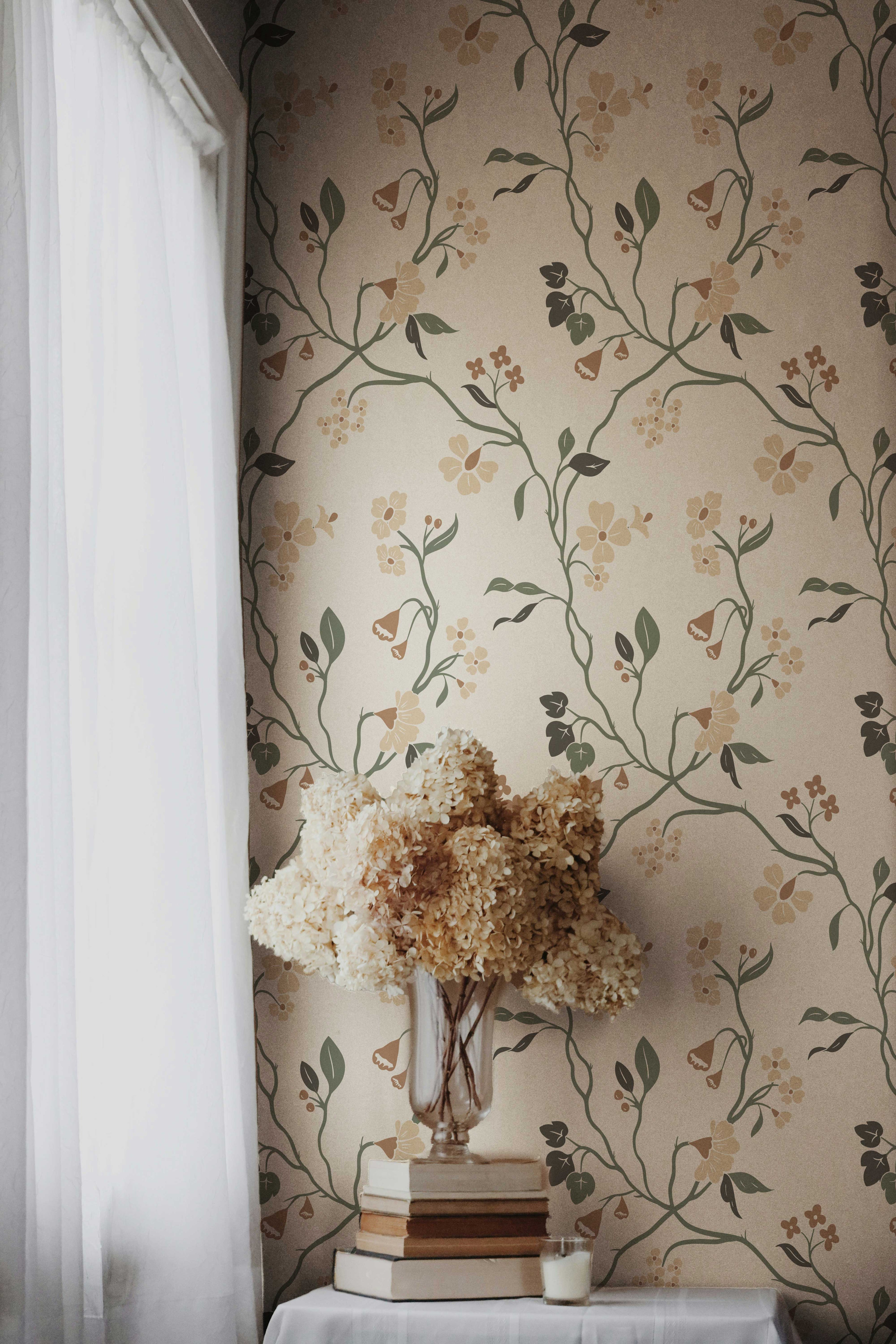 Lunaria Vine Wallpaper in Soft Alabaster