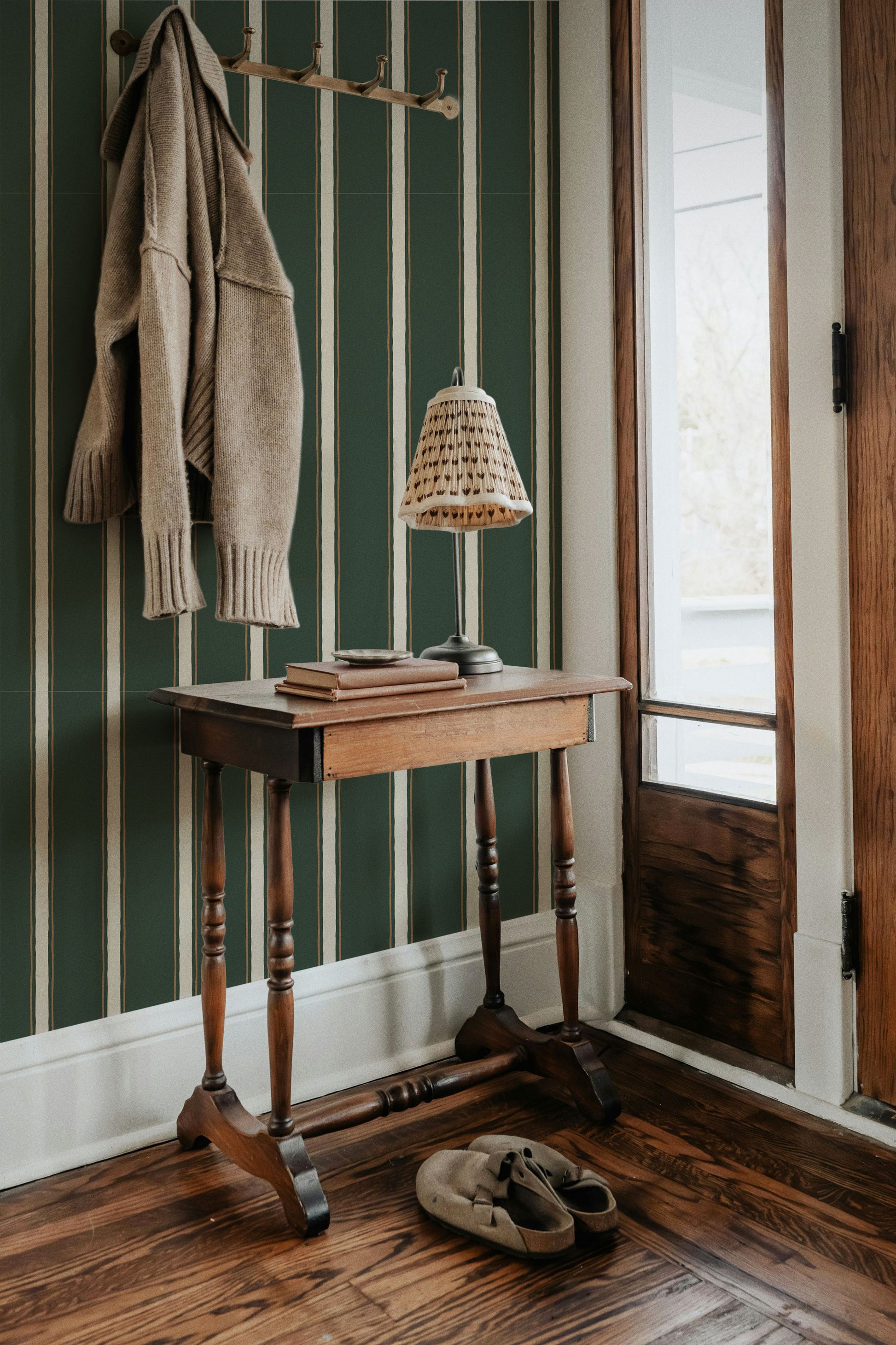 Moulding Line Wallpaper in Library Green