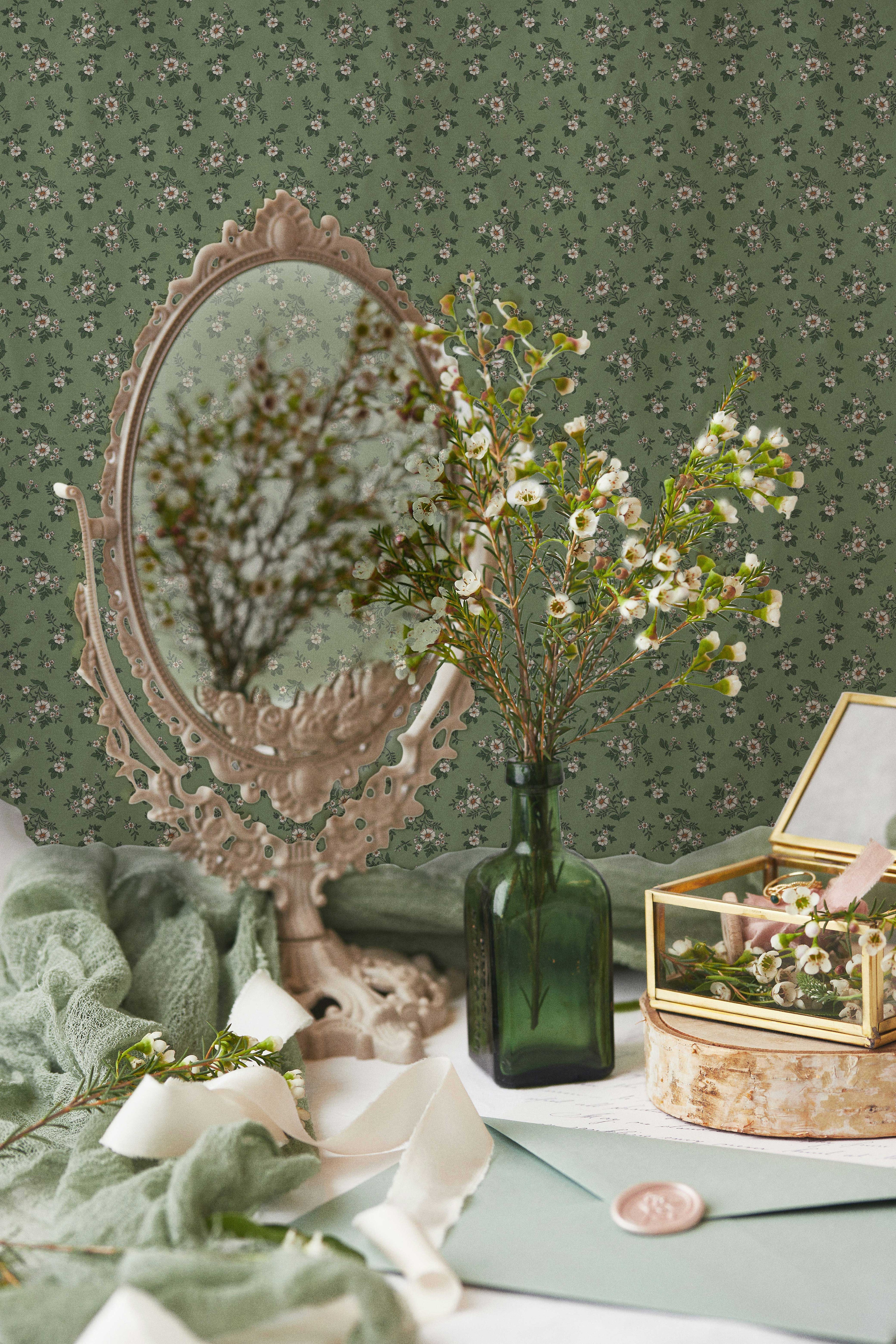 Primrose in Rustic Olive