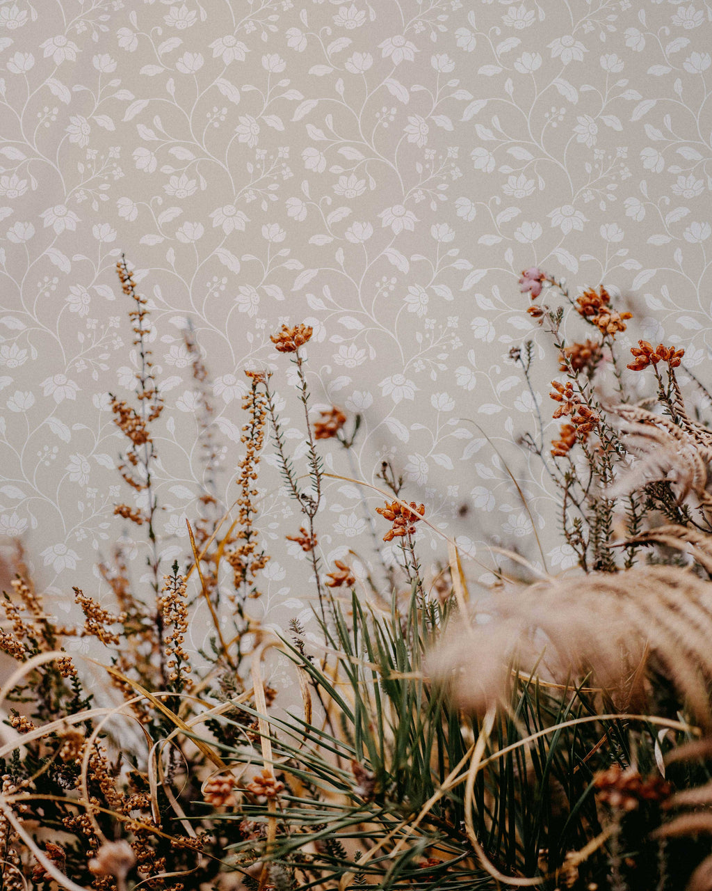 Wild Geranium Wallpaper in Linen Wash