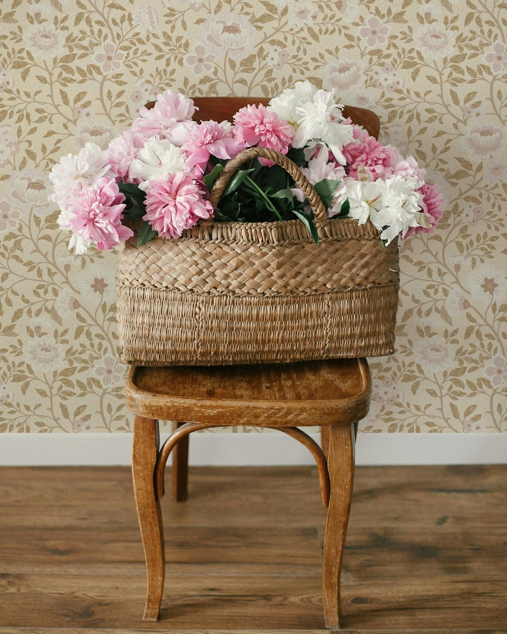 Annabelle Wallpaper in Antique Blush - Riverpine