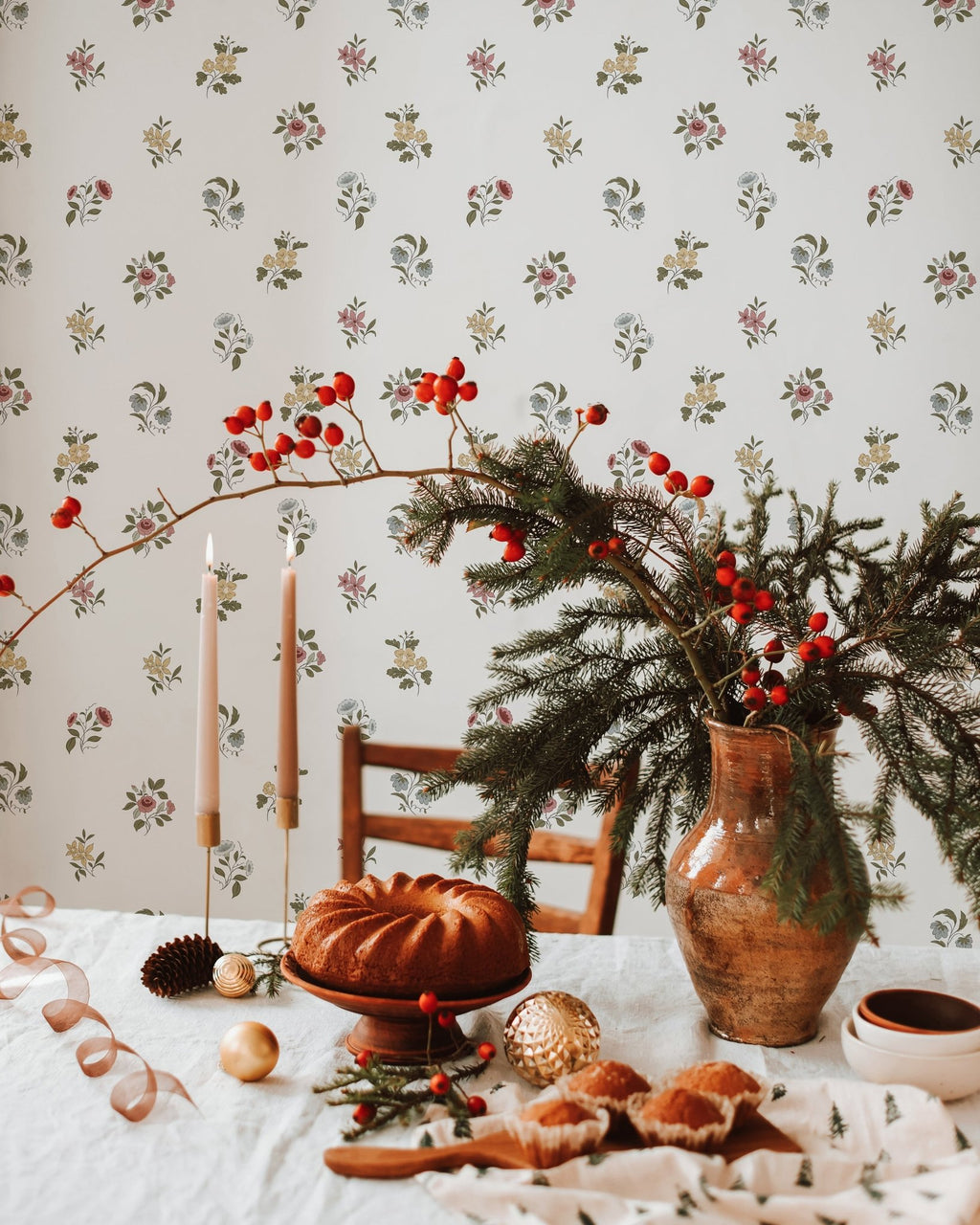 Ashthorn Wallpaper in Painted Ivory - Riverpine