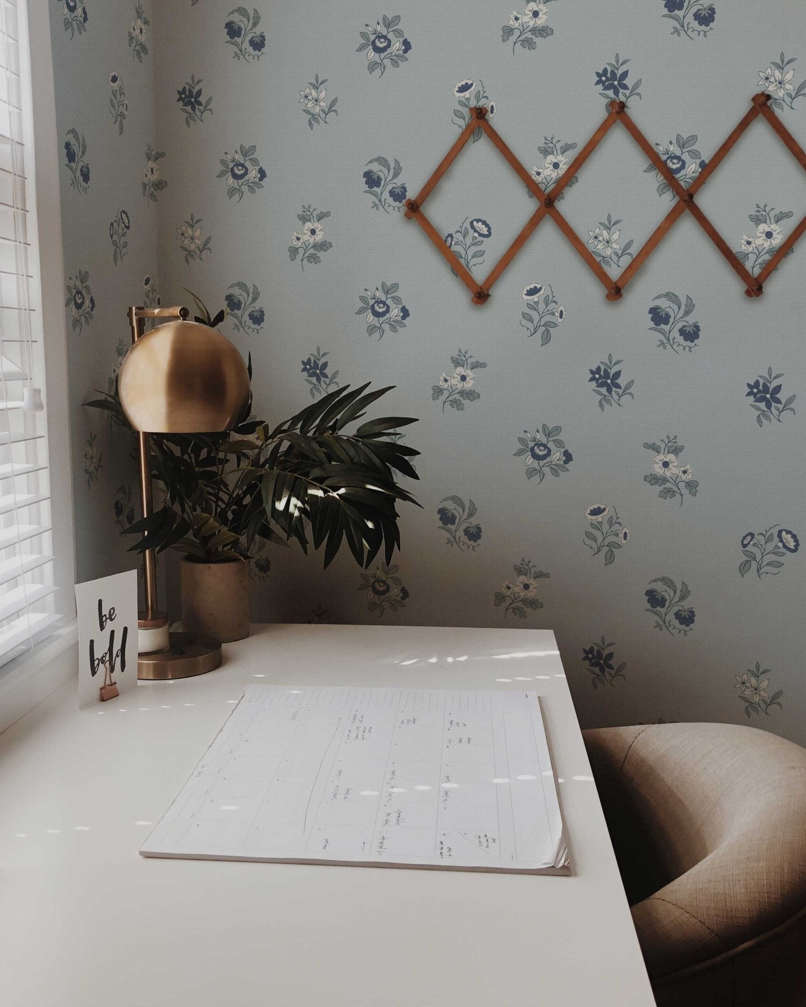 Ashthorn Wallpaper Oxford Gray - Riverpine