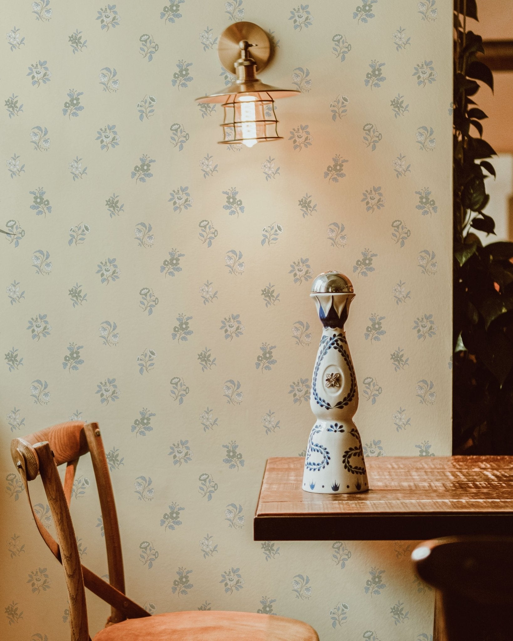 Ashthorn Wallpaper Pale Oak - Riverpine