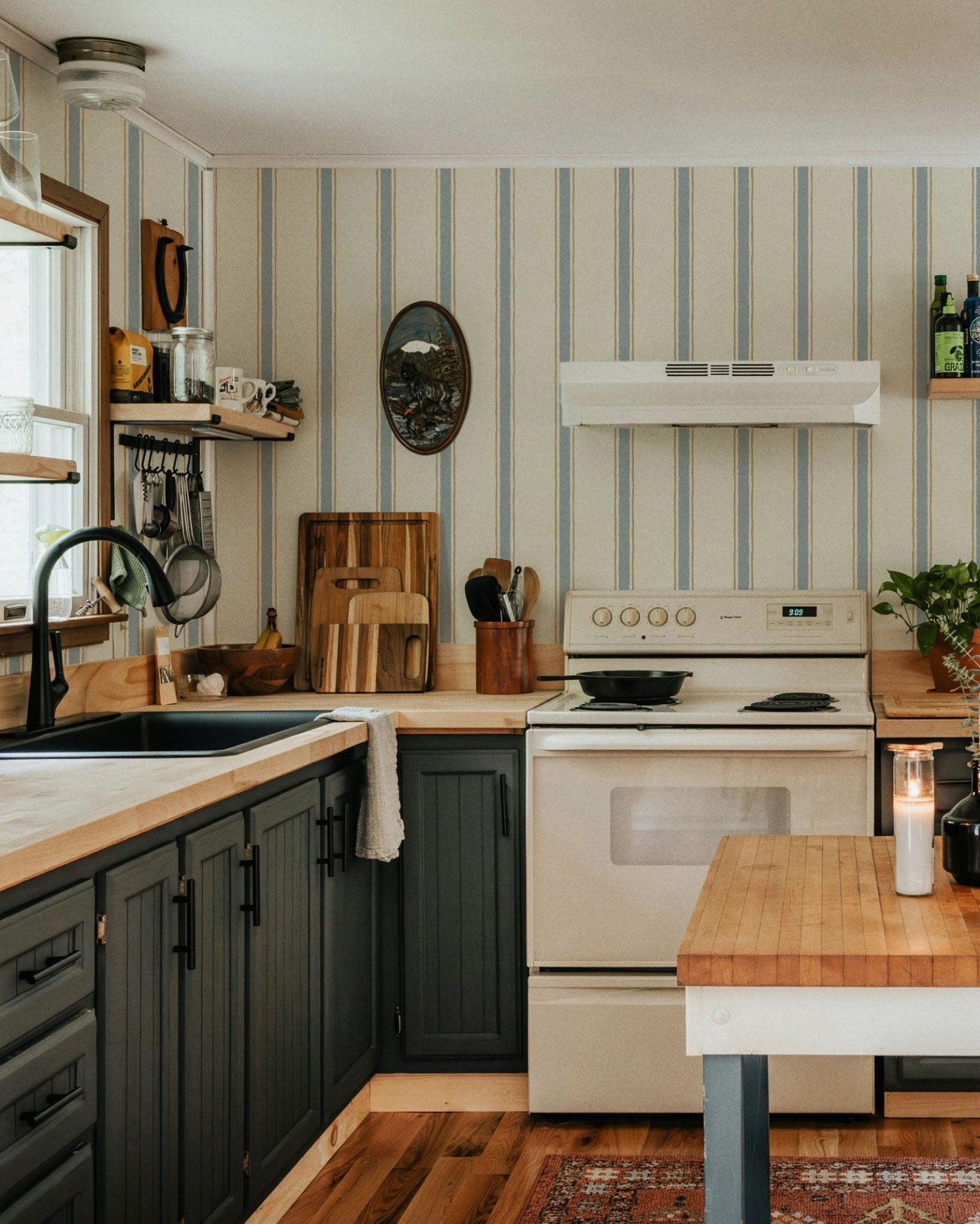 Moulding Line Wallpaper in Dusty Blue - Riverpine